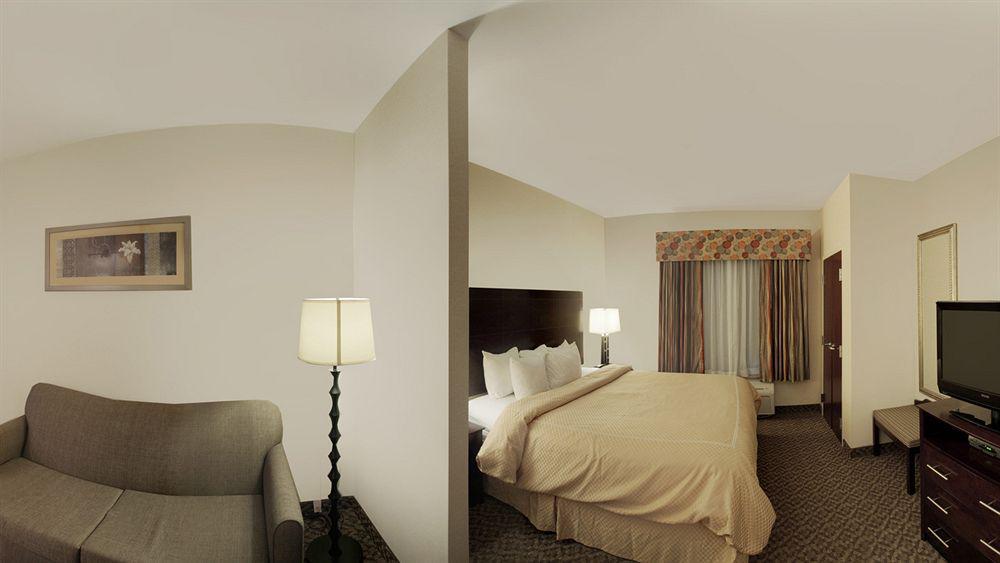 Comfort Suites Cicero - Syracuse North Номер фото